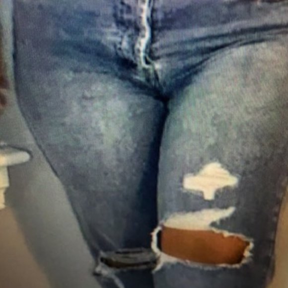 👖 Women's Super-High Rise Distressed Straight Jeans - Wild Fable- DARK Wash 18 - Picture 3 of 8